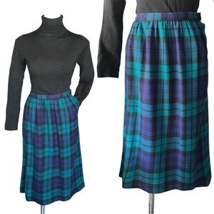 v i n t a g e :: Plaid 100% Wool Preppy Academia Tartan Pleated Skirt